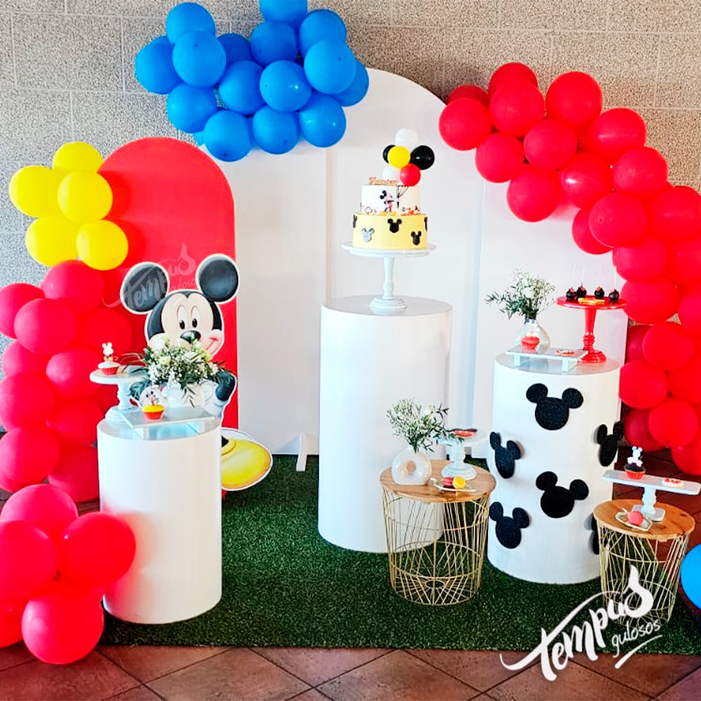 Mickey & Minnie