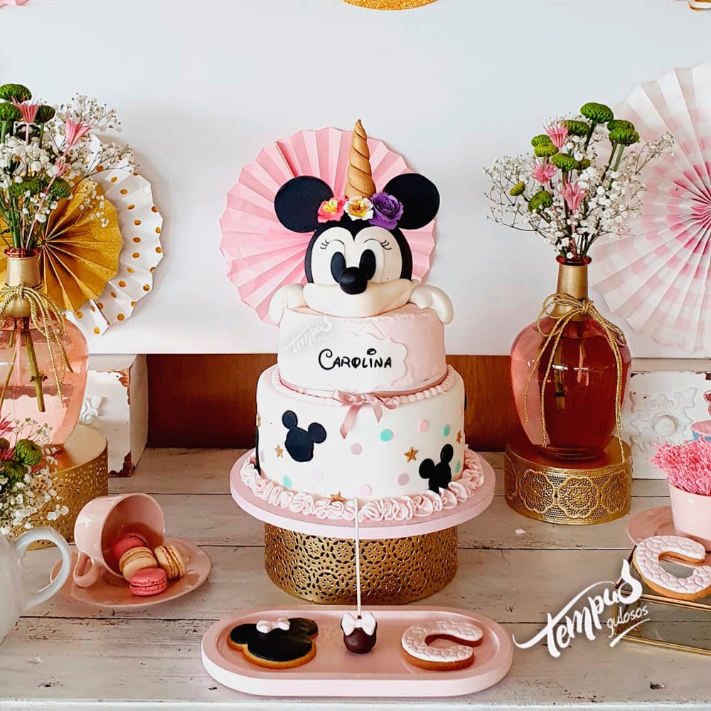 Mickey & Minnie